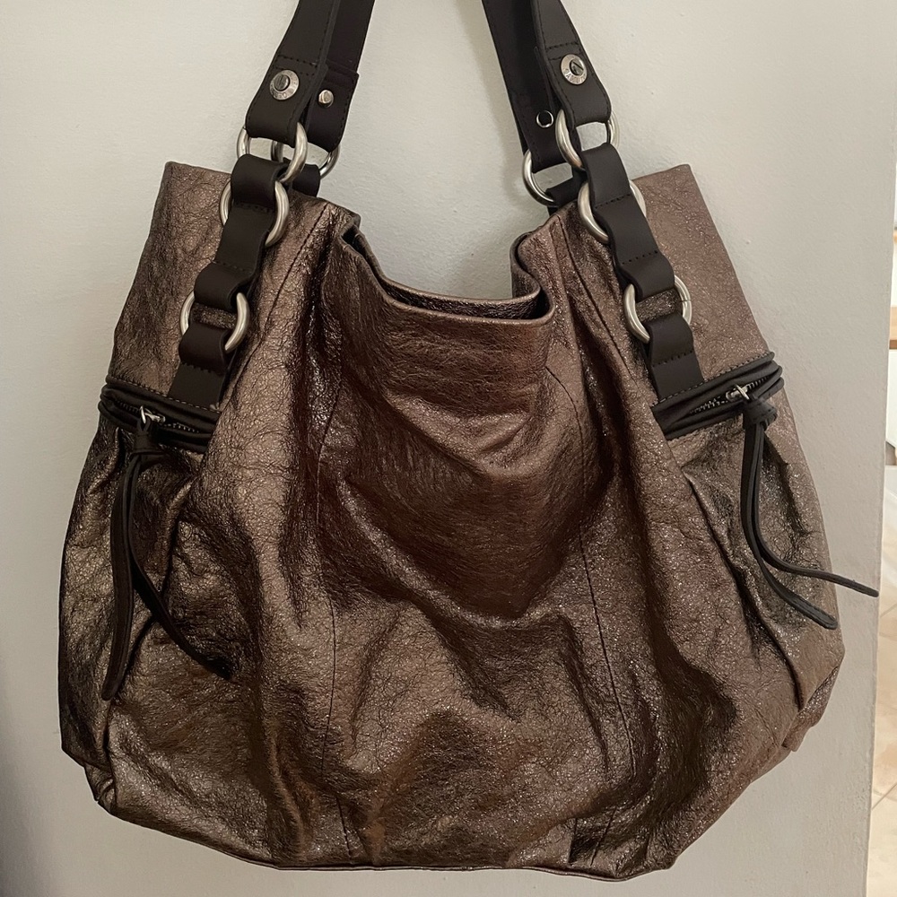 New without tags Vince Camuto metallic leather tote